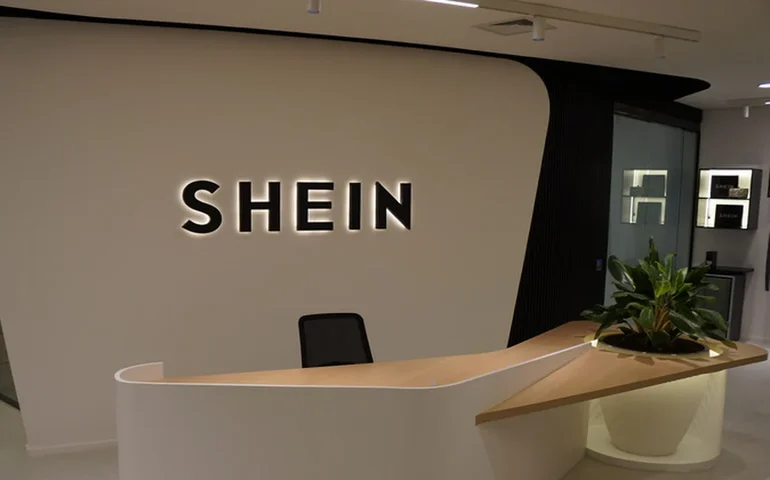França inicia processo para suspender atividades da Shein no país