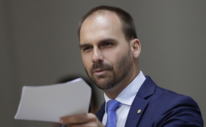 Recado a 'ministros e burocratas', diz Eduardo Bolsonaro sobre nova sanção dos EUA contra o Brasil