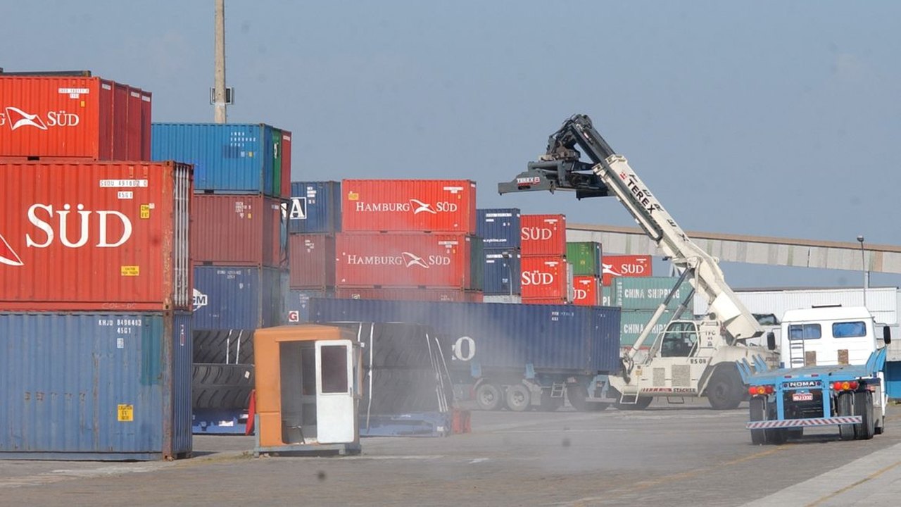 Exportações aos EUA crescem pela primeira vez após tarifaço de Trump