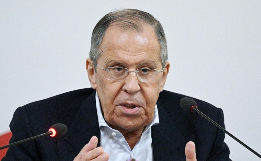 Zelensky rejeitou em Washington todos os princípios propostos por Trump para paz, diz Lavrov