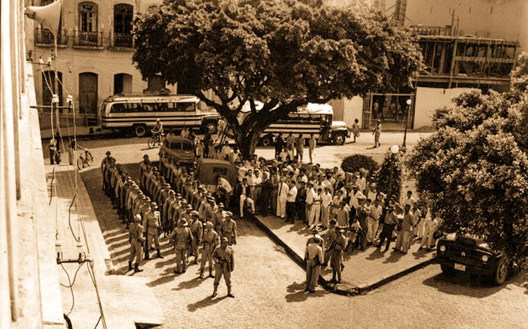 O impeachment de Muniz revisitado 65 anos depois