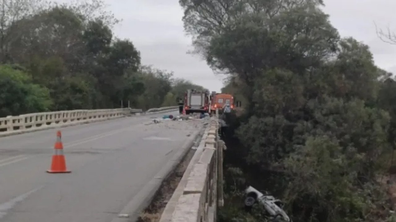 Acidente em ponte na BR-423 deixa três mortos e dois feridos em Canapi