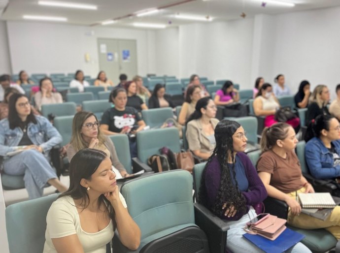Saúde promove atualização em interpretação de exames laboratoriais para nutricionistas