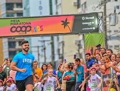 VAF202500391-4400x2933.jpg 