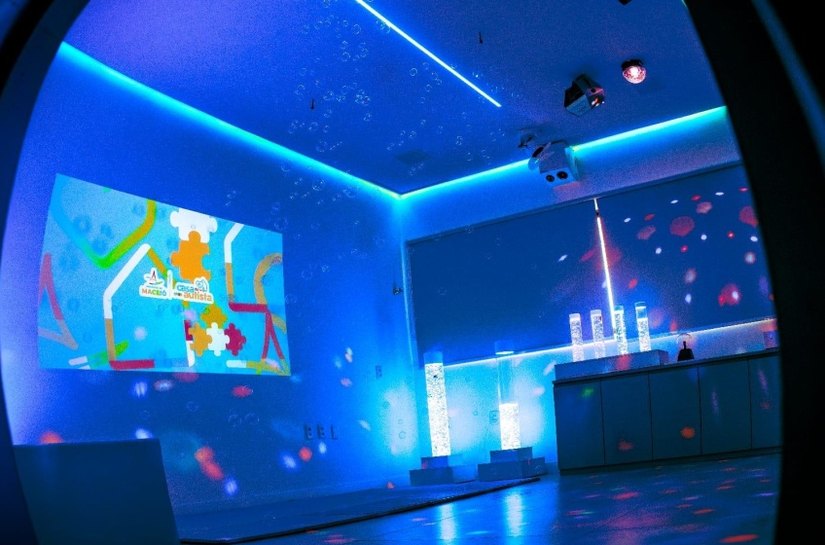 Sala sensorial inovadora eleva atendimento a crianças com autismo em Maceió