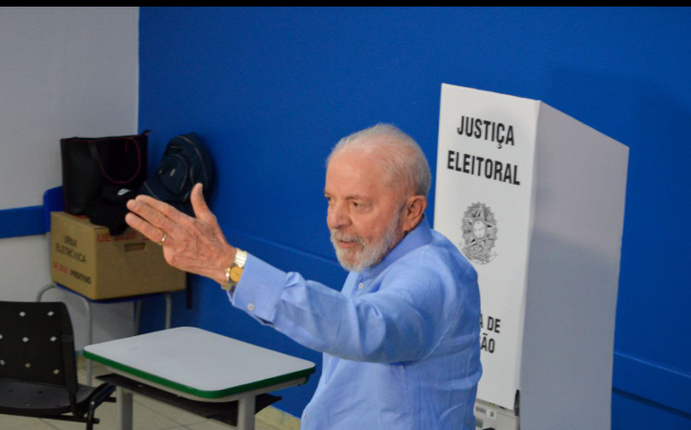 Lula pede voto para candidata a prefeita de Porto Alegre (RS) Maria do Rosário (PT)
