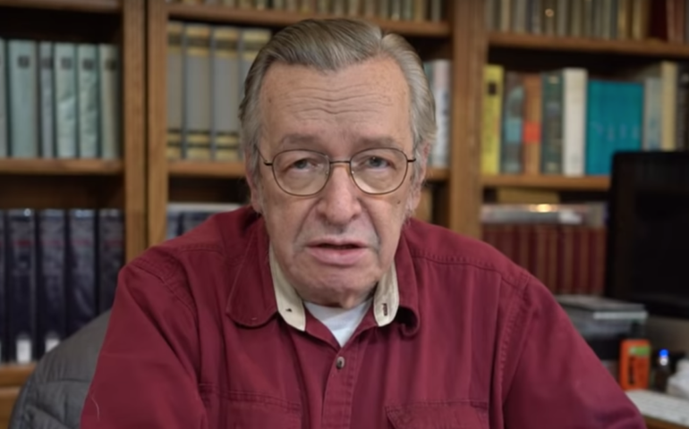 Olavo de Carvalho diz que teve conta no Paypal fechada