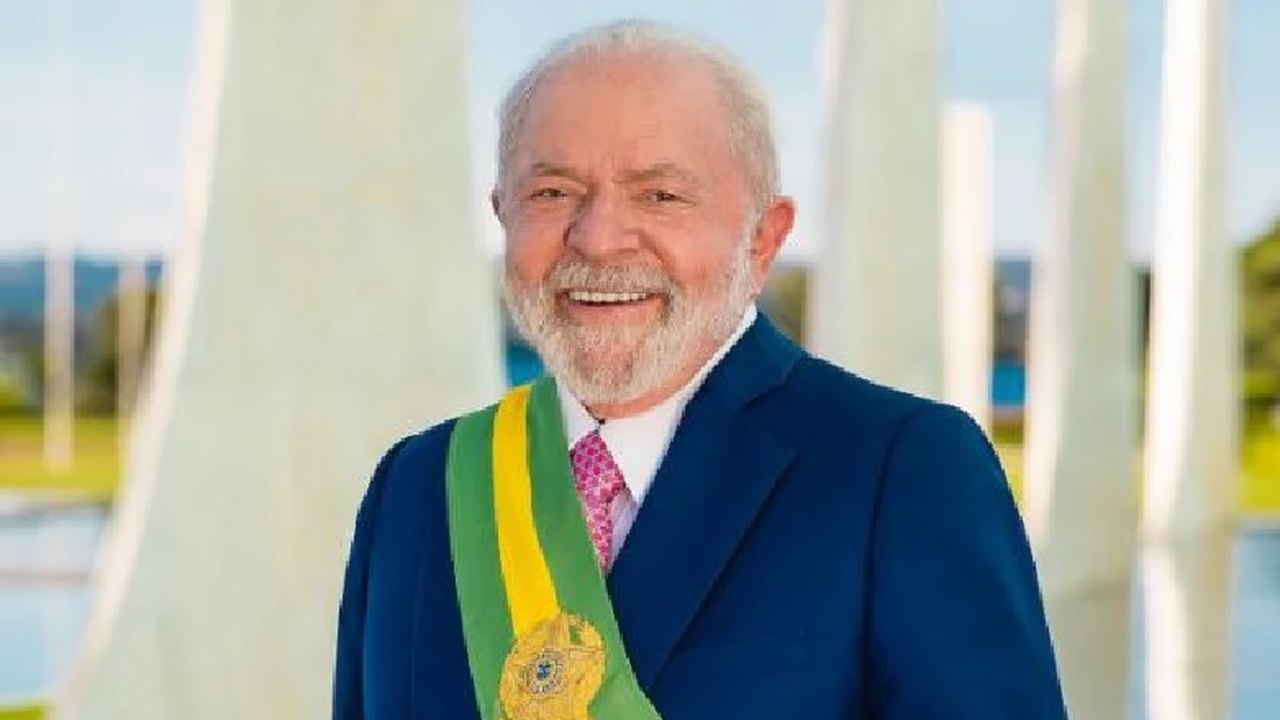 Lula divulga nova foto oficial como presidente da República