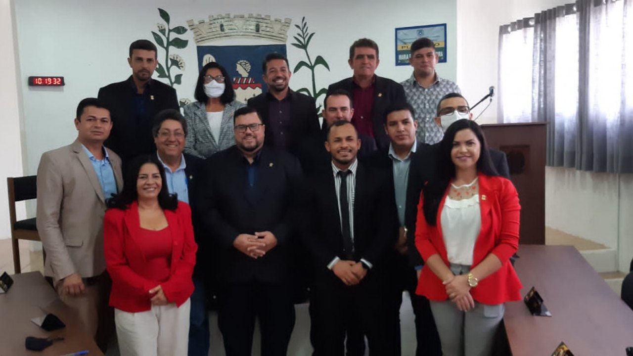 Emílio Ferro é reeleito presidente da Câmara de Vereadores de Minador