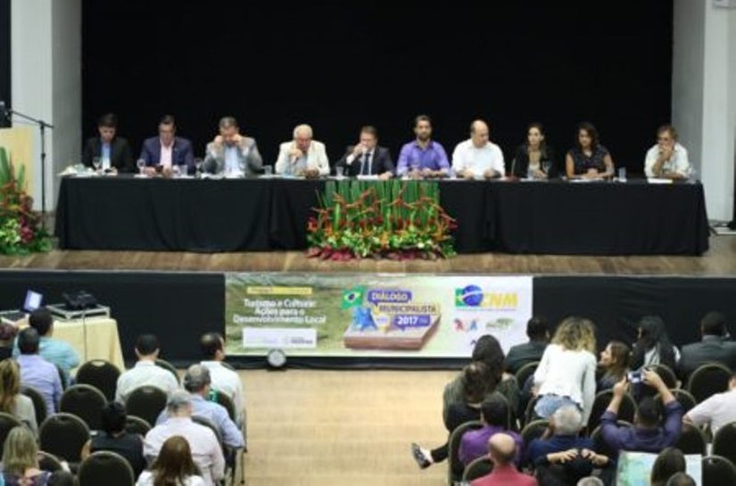 Dicas para trabalhar produto turístico são apresentadas em Diálogo