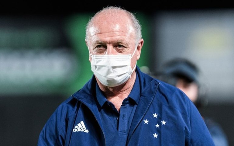 Felipão repete que missão do Cruzeiro é fugir da Série C: ‘É o que vamos fazer’