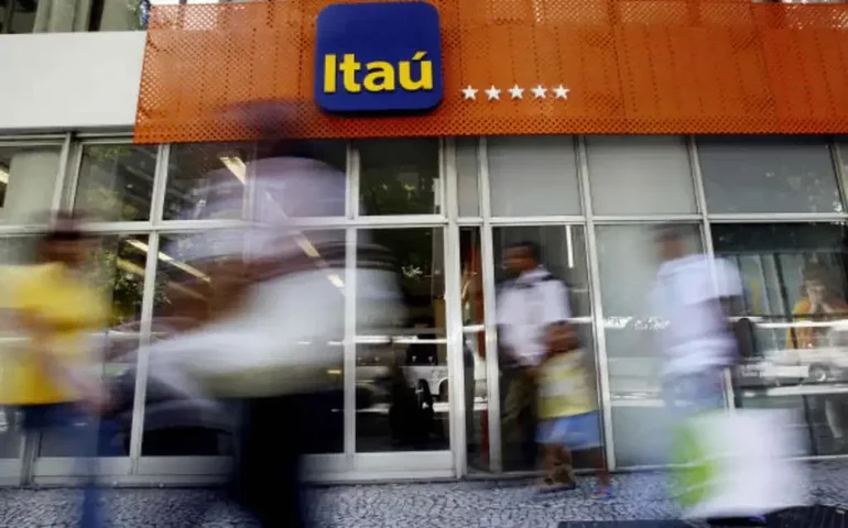 Itaú: fim de semana de Dia das Mães tem vendas 15,5% maiores em 2025 do que em 2024