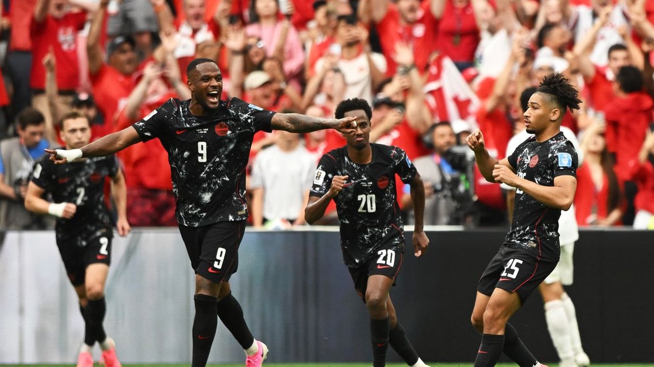 Canadá atropela Catar e vence pela primeira vez em uma Copa do Mundo