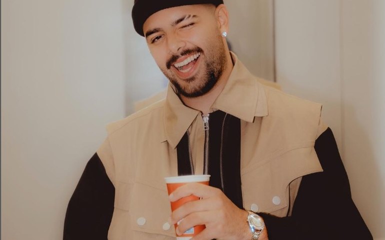 Pedro Sampaio fala sobre a reação do pai com a notícia sobre sua bissexualidade