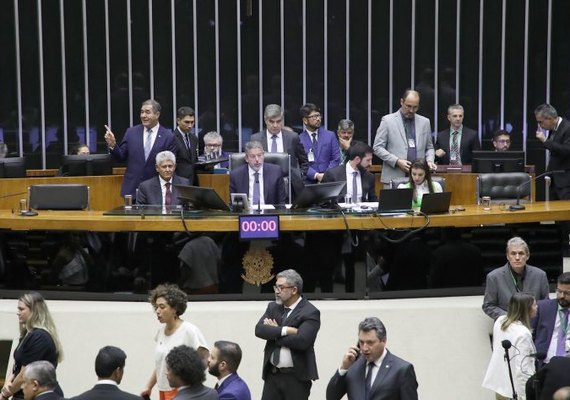 Câmara analisa emendas do Senado a projeto sobre combustíveis do futuro; acompanhe