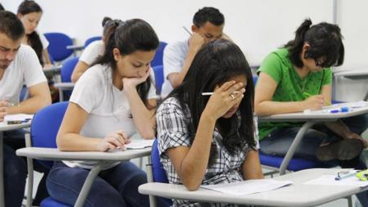 MEC autoriza e reconhece mais de 200 cursos superiores de graduação