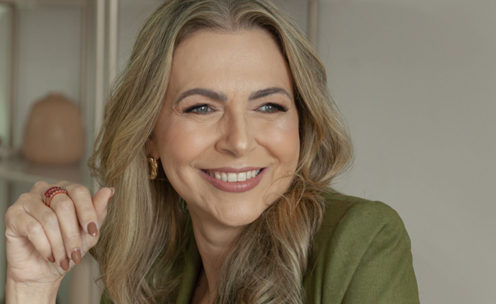 Com mais de 20 anos de experiência, Eline tem atuação voltada ao emagrecimento