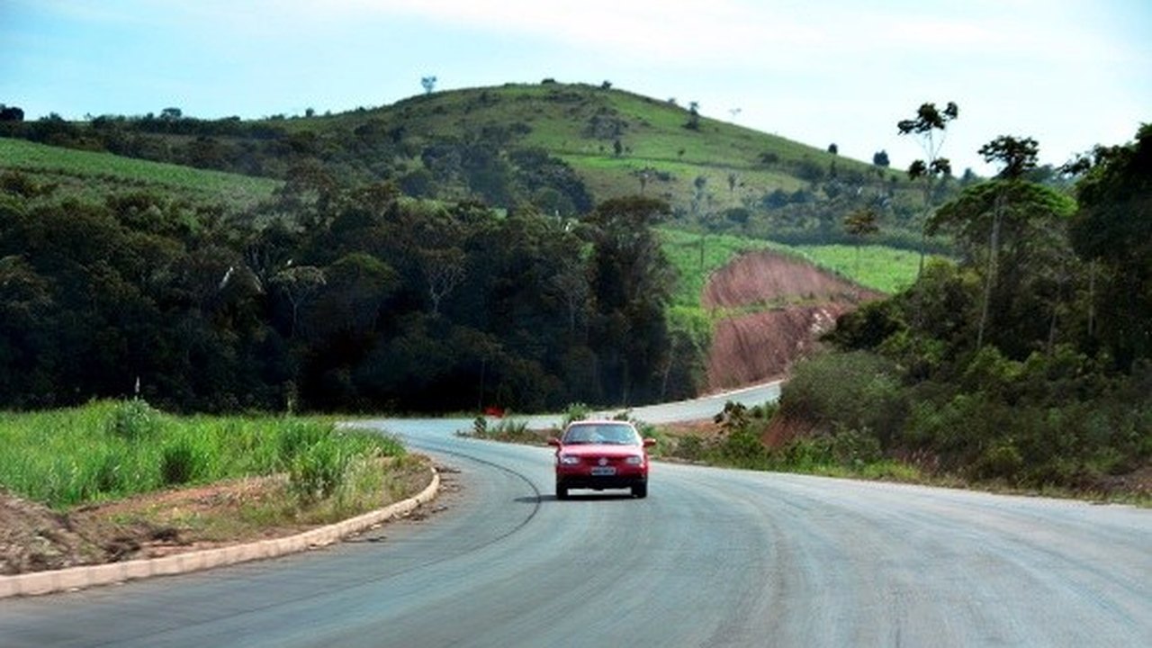 Governo autoriza obras de restauração da Rodovia AL-210