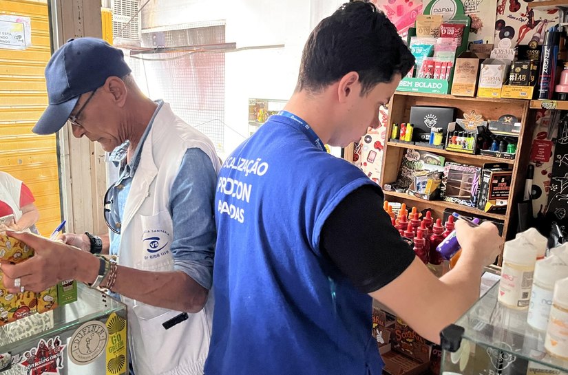 Ação conjunta com o Procon/AL apreende mais de 670 caixas de cigarros eletrônicos no Centro de Maceió