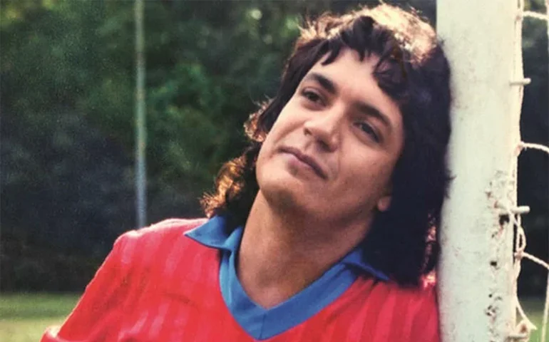 Ex-jogador de futebol é encontrado morto dentro de carro no Equador; polícia investiga envenenamento