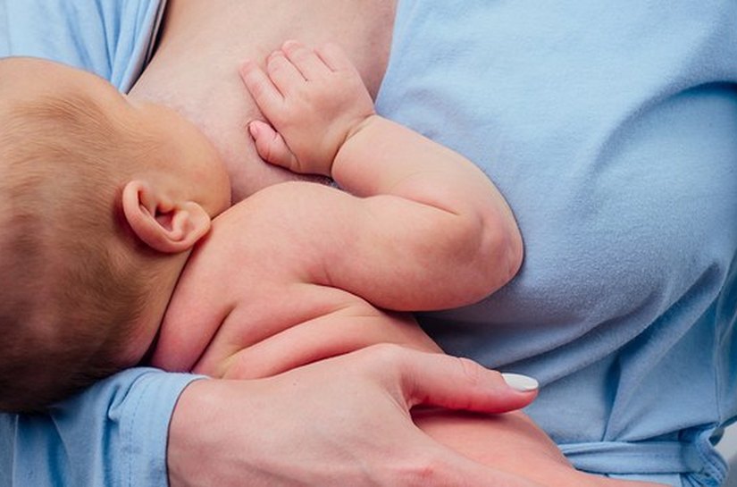 Agosto Dourado reforça importância do aleitamento materno para a saúde dos bebês
