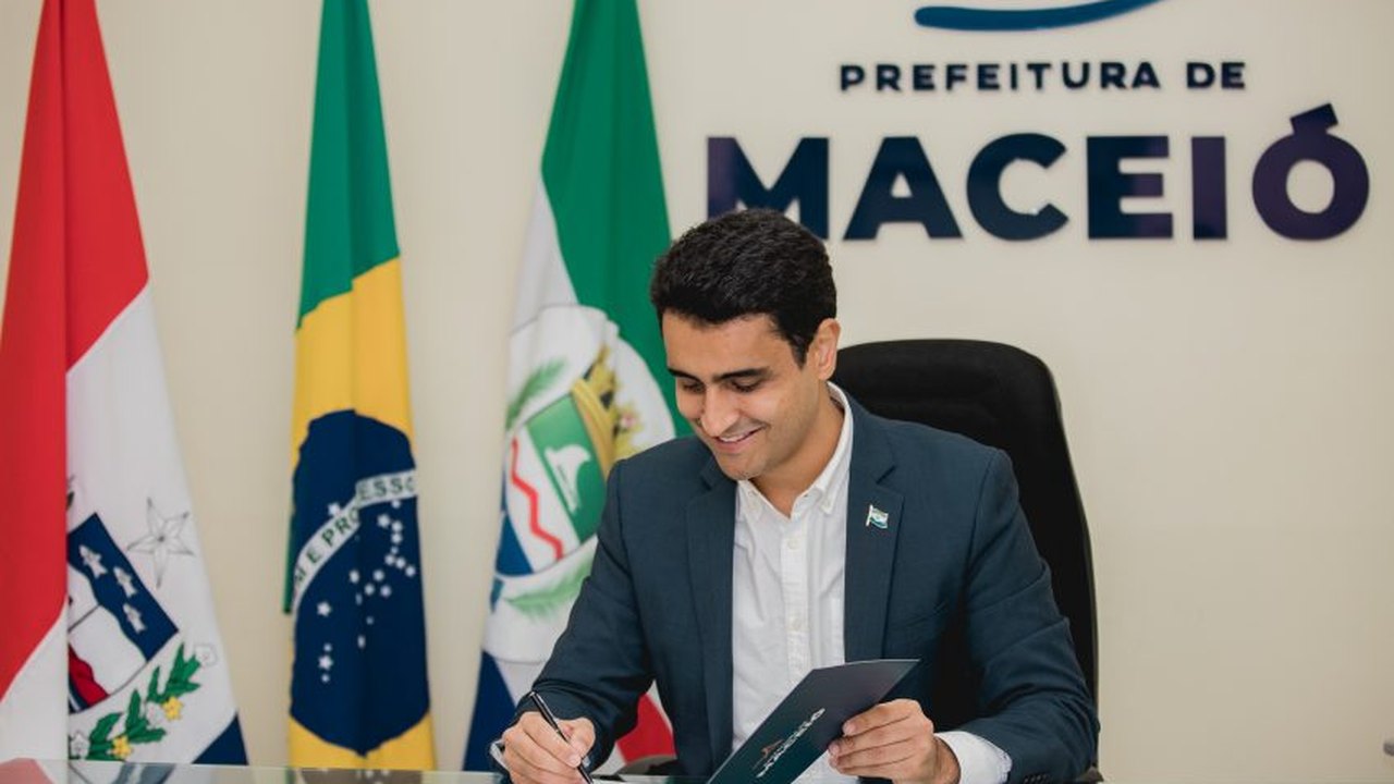 Prefeito JHC envia projetos à Câmara para contratação de investimentos em Maceió