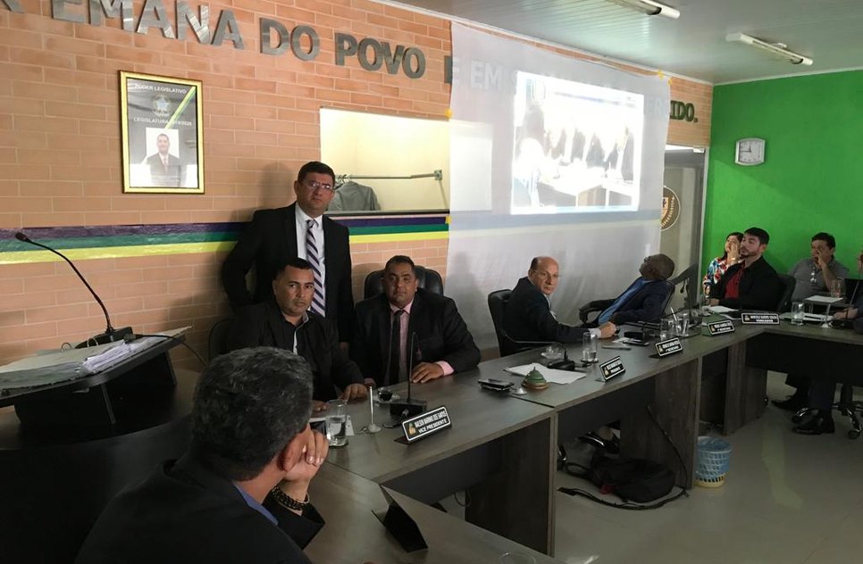 CÂMARA DE CANINDÉ DO SÃO FRANCISCO / Foto: Pank