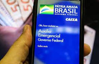 Trabalhadores nascidos em abril podem sacar auxílio emergencial