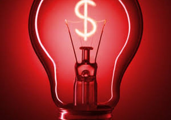 Aneel aciona bandeira vermelha em setembro, elevando custo da energia elétrica