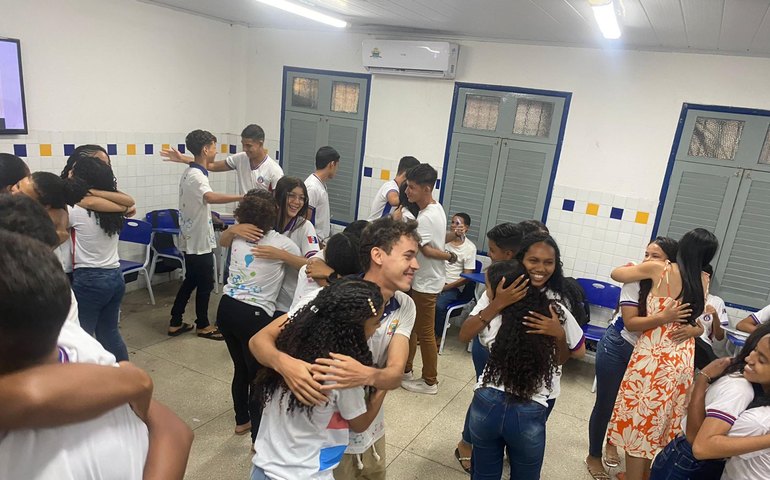 Rede estadual de Educação promove atividades de combate e denúncia do bullying