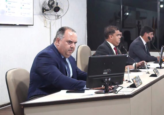 “Gripe coletiva” é usada como justificativa para cancelar sessão da Câmara em Palmeira