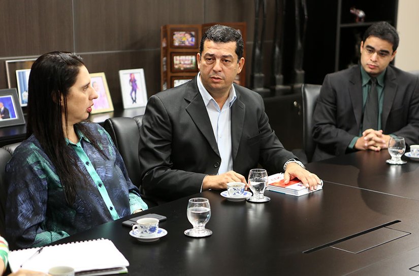Presidente do TJ trata sobre conciliação em saúde com deputada Jó Pereira e prefeitos