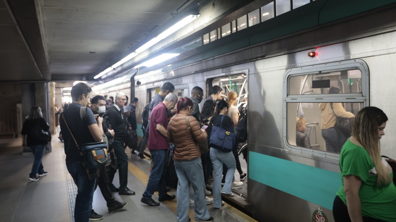 Greve nas linhas de trens em São Paulo é suspensa