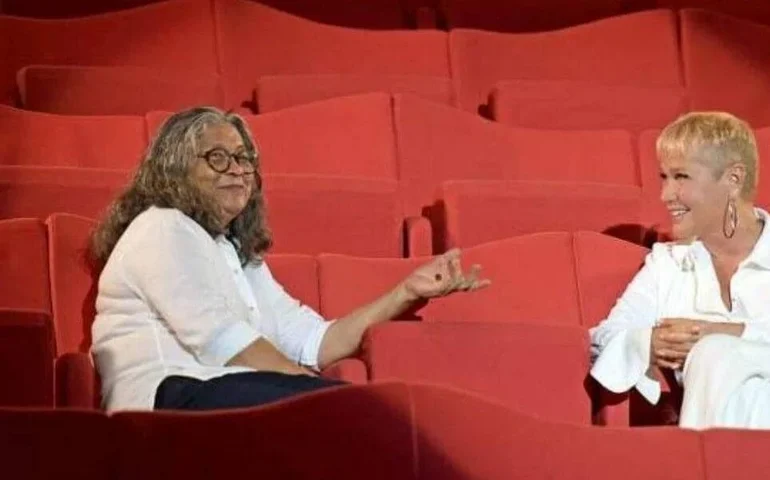 Xuxa reencontra Marlene Mattos em documentário e revela motivo de separação com empresária