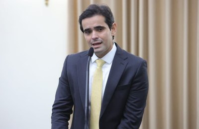 Lelo Maia anuncia ação no MP contra “indústria da multa” do DMTT em Maceió