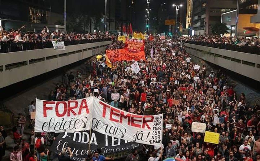 Milhares vão às ruas contra Temer em SP e PM reprime ato com justificativa controversa