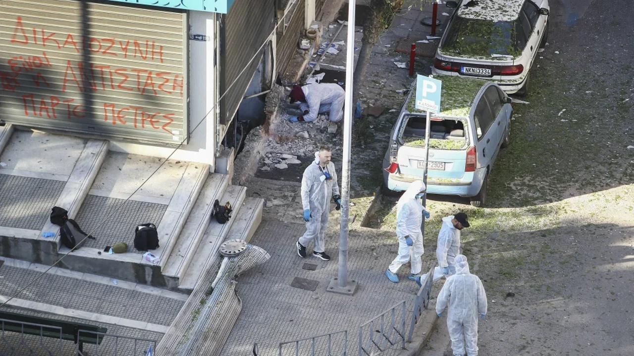 Mulher morre ao explodir bomba no norte da Grécia