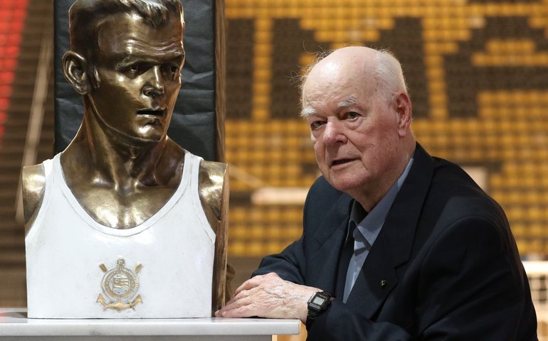 Basquete brasileiro perde o bicampeão mundial Wlamir Marques