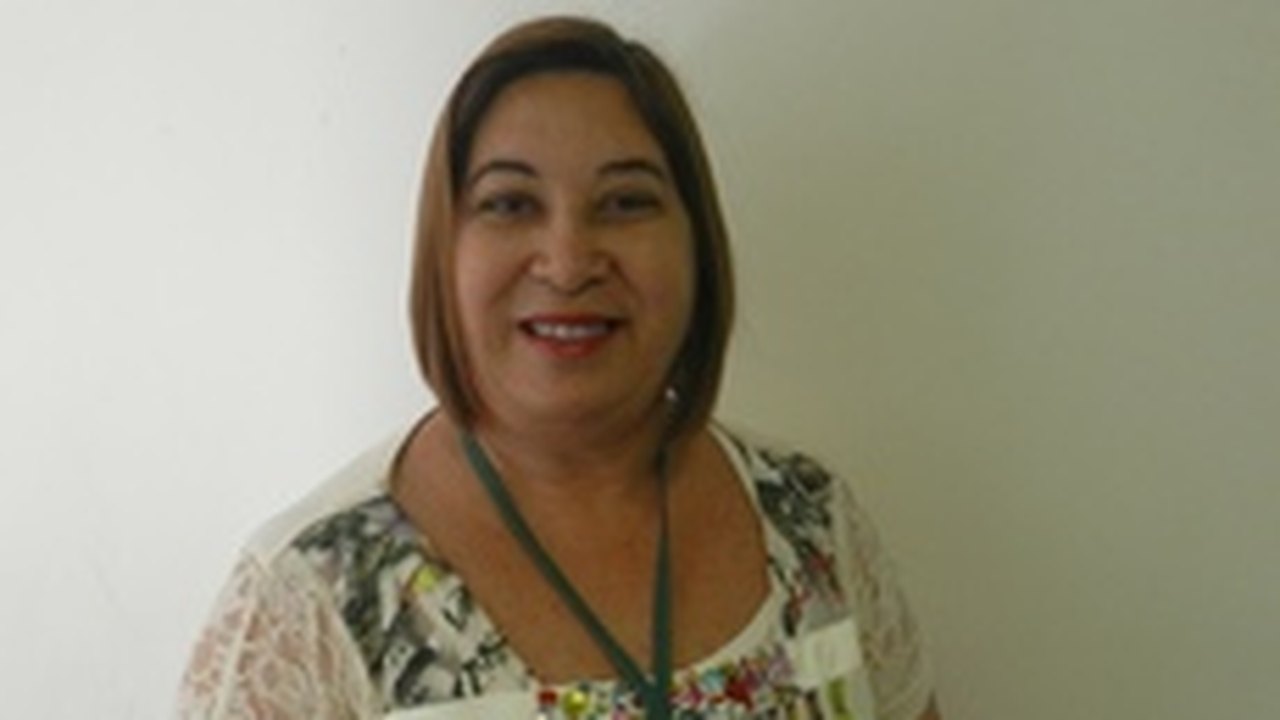 Enfermeira do Hemoal é exemplo de trabalho eficiente, dedicado e técnico