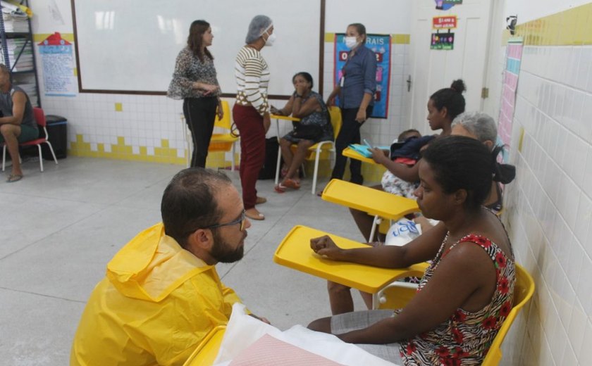 Prefeitura de Penedo e Defesa Civil trabalham no socorro às vítimas das chuvas