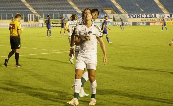 Nicolas comemora o gol
