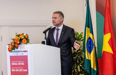 Senador Renan Filho é agraciado com o troféu Dom Helder Câmara – Lideranças Alagoanas