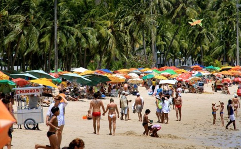 Segmento de Turismo comemora 1º voo regular internacional de Alagoas