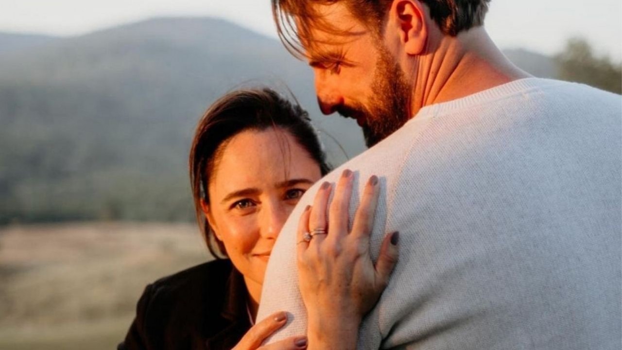 Fernanda Vasconcellos e Cássio Reis anunciam nascimento do primeiro filho