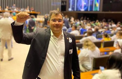 “Não vamos baixar a guarda”, diz Renné Costa sobre o piso salarial nacional da enfermagem