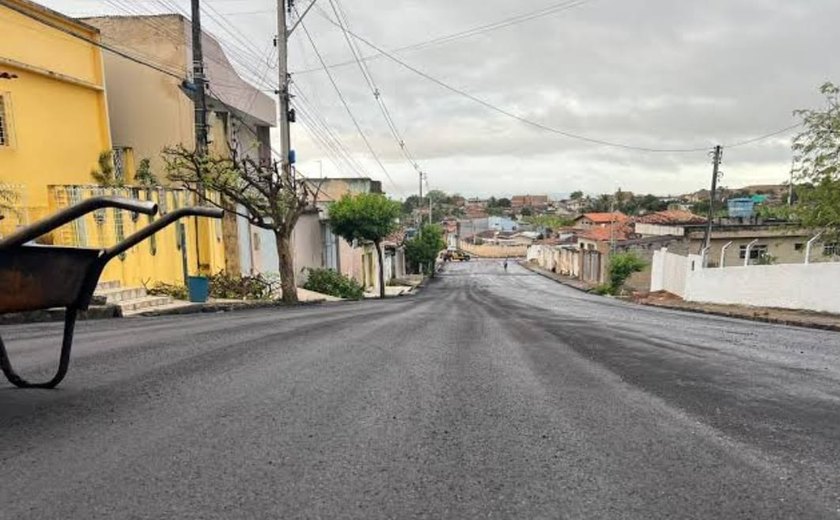 Moradores da Rua Bráulio Montenegro sofrem com falta de energia após trovoada e apelam à Equatorial