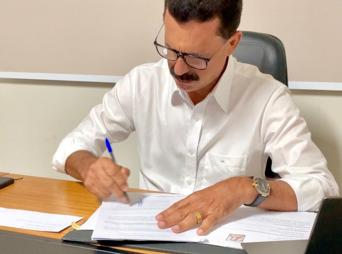 Prefeitura de Limoeiro de Anadia firma parceria com a Unopar e amplia acesso ao ensino superior