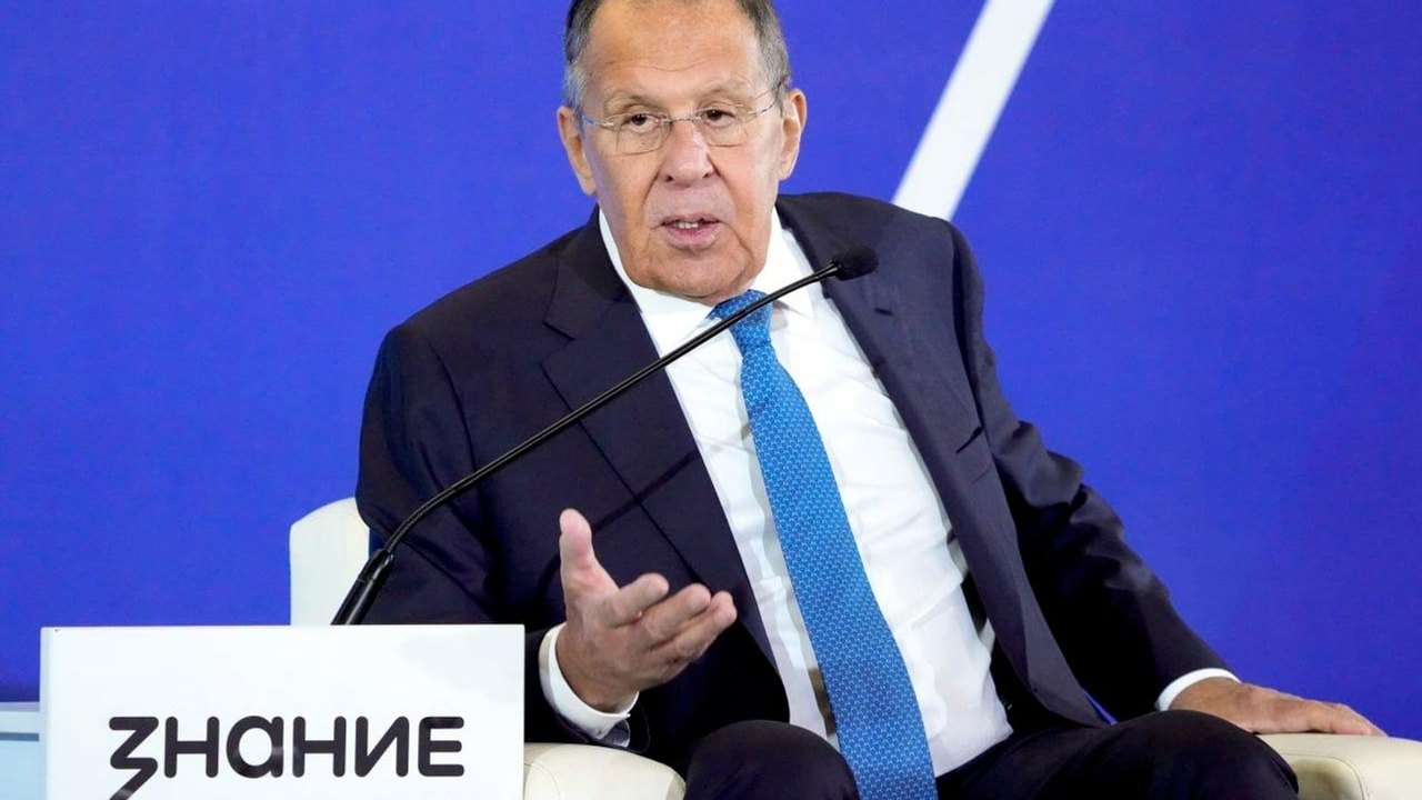 AUKUS representa ameaça de proliferação nuclear, afirma Lavrov