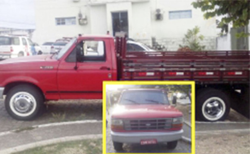 PC recupera caminhão subtraído por golpista em Santana