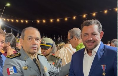 Neno da Laje recebe medalha Zumbi dos Palmares, maior honraria da Polícia Militar de Alagoas